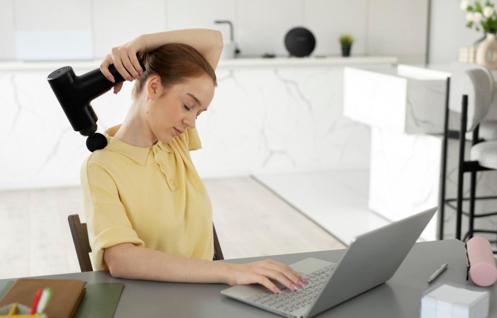 Equipo de echovortexa trabajando en análisis financiero personalizado para cliente